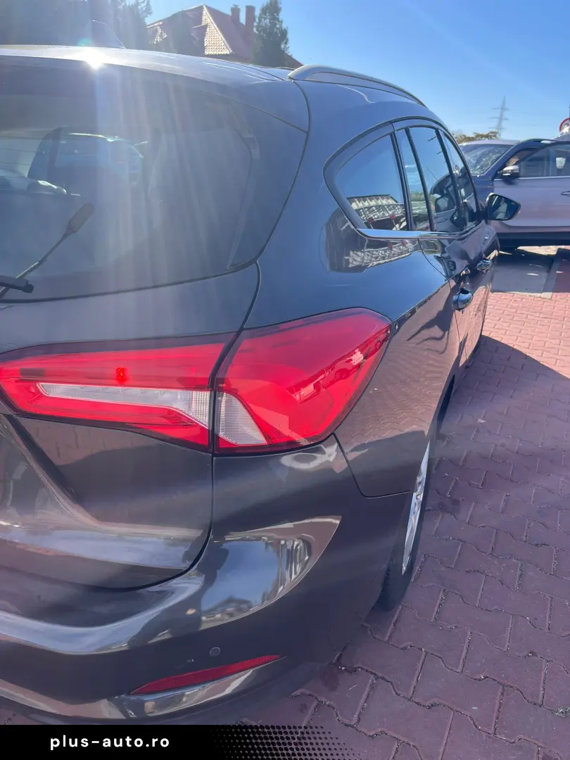 Ford Focus 1 5 automat.