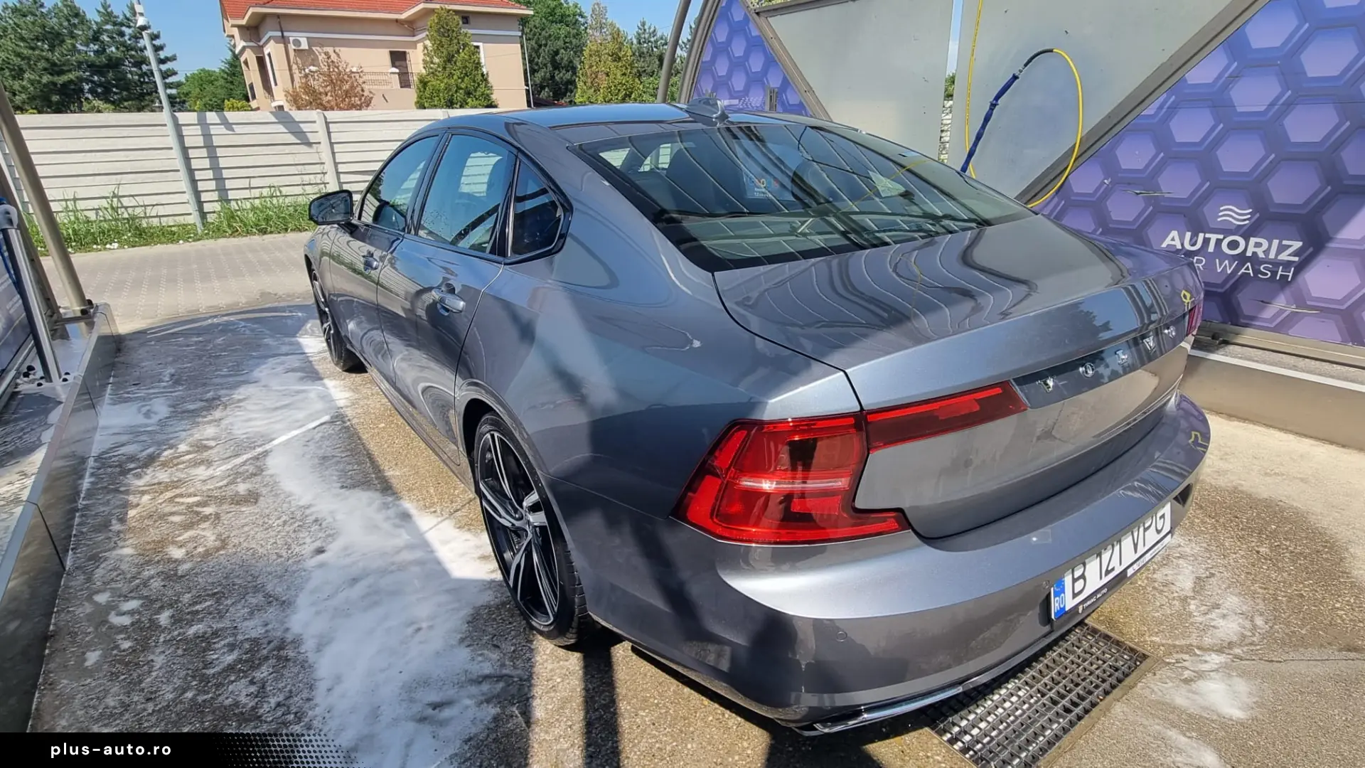 Volvo S90
