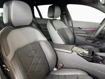 BMW 540d xdrive M Sport  PA   Park Assis  DA   DR