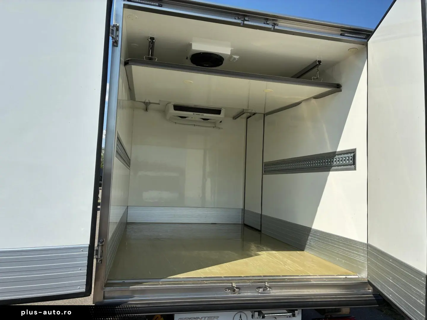 MERCEDES-BENZ Sprinter 517 CDI