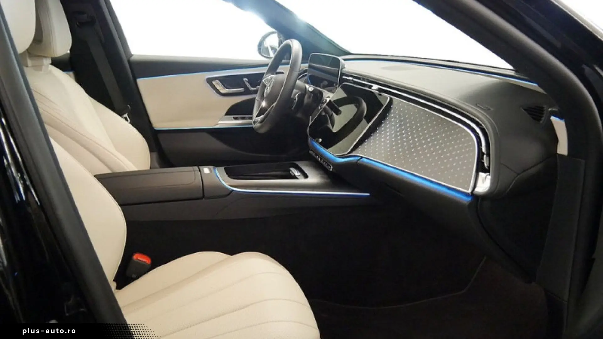 Mercedes Benz E200 Avantgarde Interior Bej