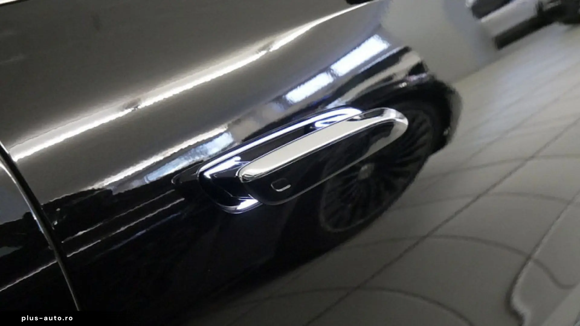 Mercedes Benz E200 Avantgarde Interior Bej