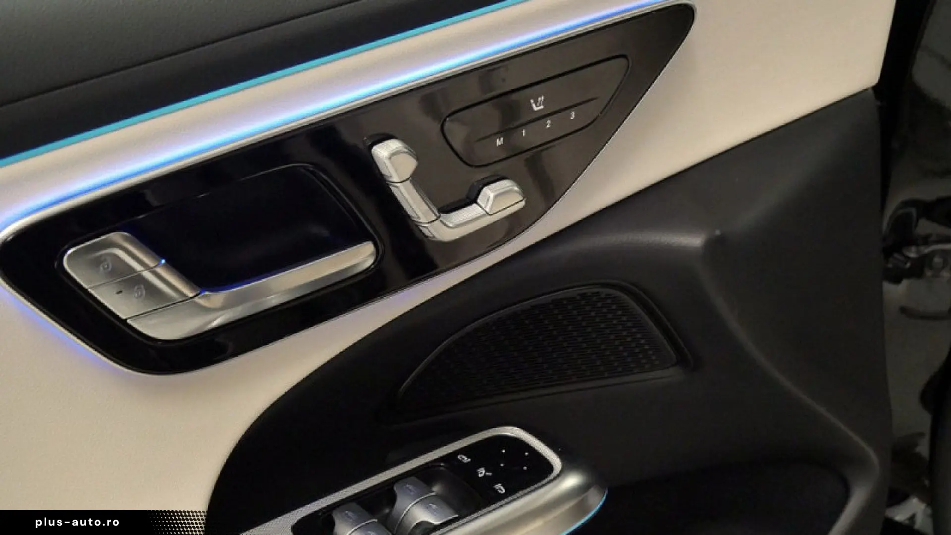Mercedes Benz E200 Avantgarde Interior Bej