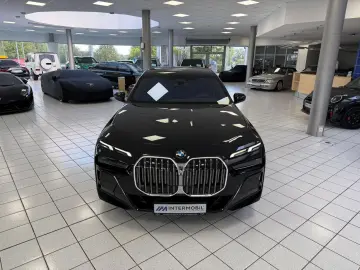 BMW 740 d xD M-Sport PANO-SKY SOFT B&W STHZG 360