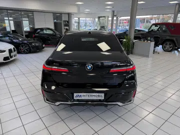 BMW 740 d xD M-Sport PANO-SKY SOFT B&W STHZG 360