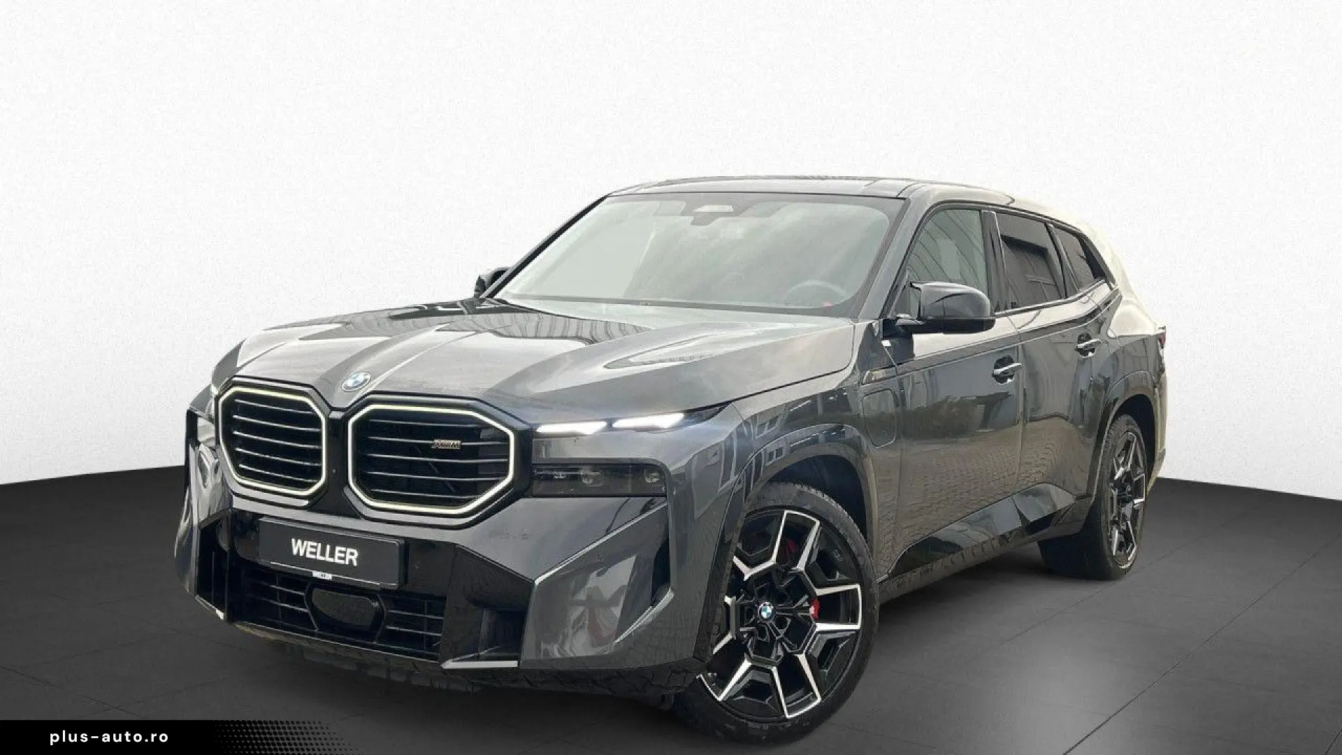 BMW XM MDriversPkg DAProf 360  B W AHK Massage 23