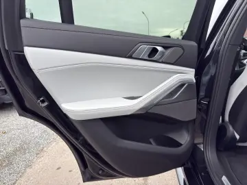 BMW X6 xDrive40d   Laser  ACC  360   Komfortsitz  Ah