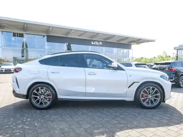 BMW X6 xDrive40d M Sport HUD ACC AHK RFK NAVI LED