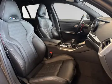 BMW M3 Competition Touring M xDrive DriversPackage