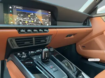 Porsche 992 -2 (911) Targa 4S BOSE Chrono InnoDrive Serv