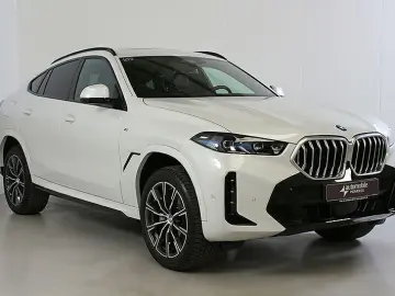 BMW X6 xDr. 40d M Sport AHK Pano. HuD ACC H&K Park
