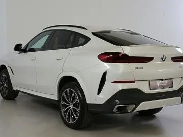 BMW X6 xDr. 40d M Sport AHK Pano. HuD ACC H&K Park