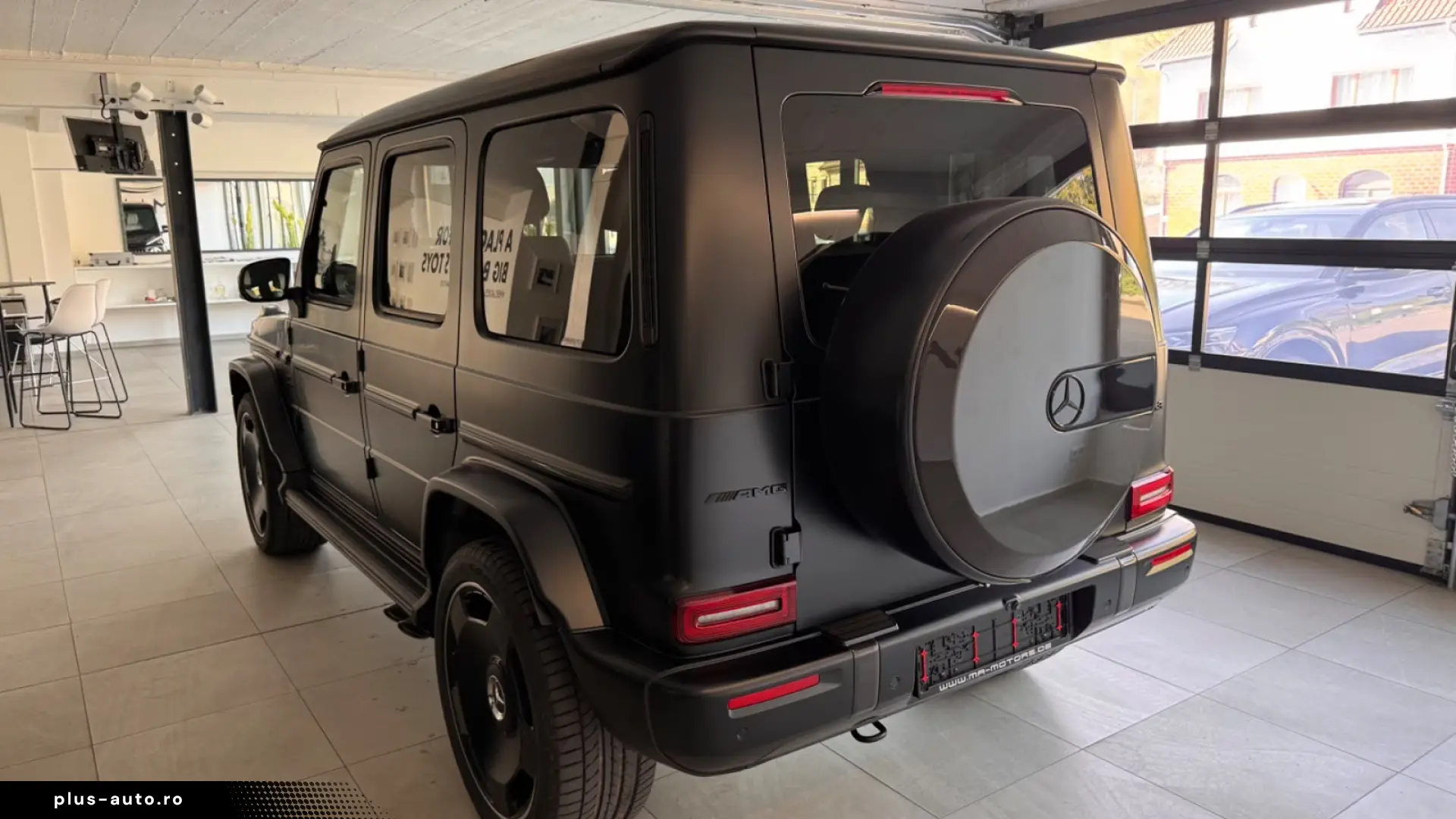 Mercedes-Benz G 63 AMG Carbon Leder weis Magno