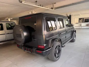 Mercedes-Benz G 63 AMG Carbon Leder weis Magno