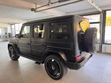 Mercedes-Benz G 63 AMG Carbon Leder weis Magno