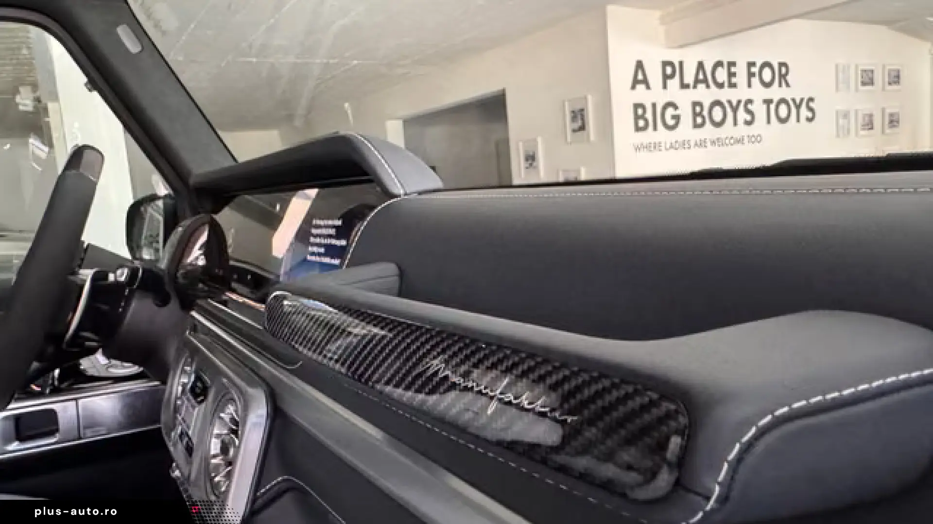 Mercedes-Benz G 63 AMG Carbon Leder weis Magno