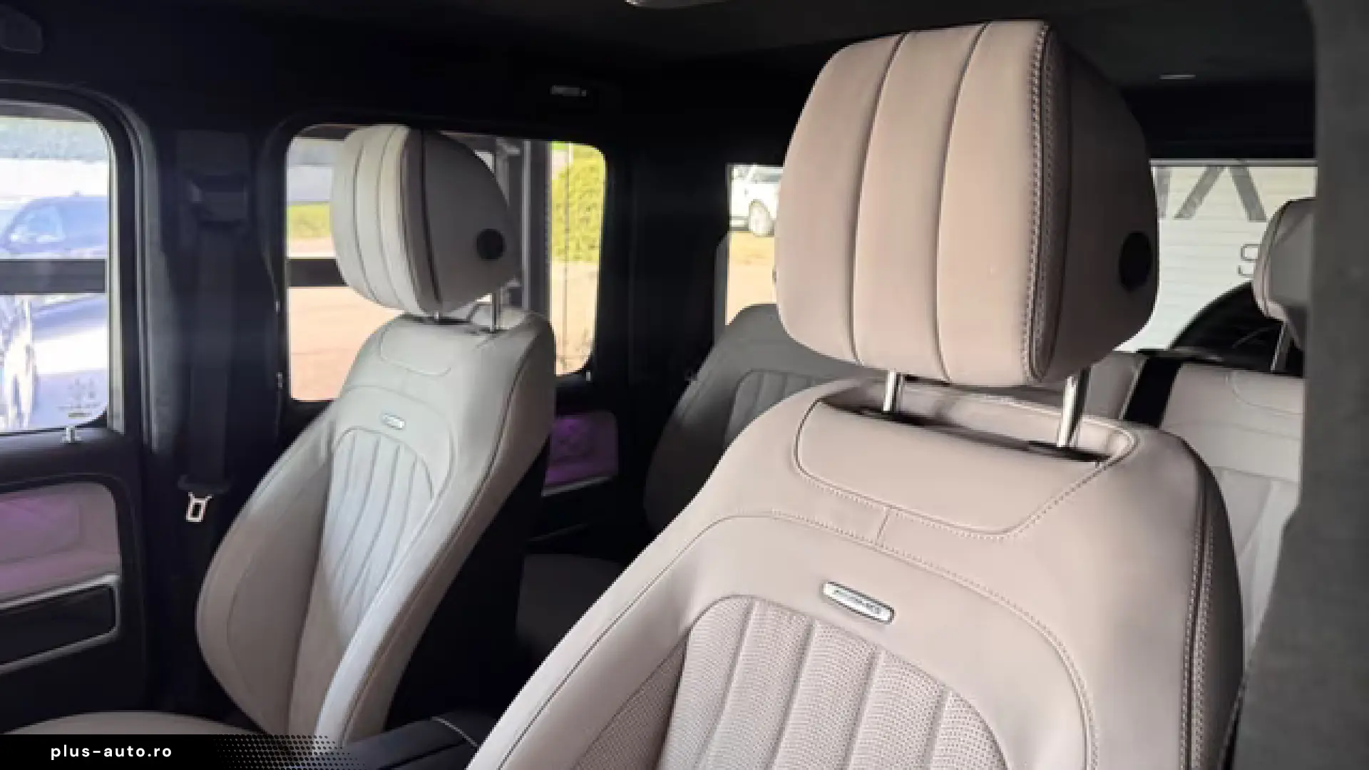 Mercedes-Benz G 63 AMG Carbon Leder weis Magno