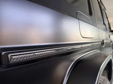 Mercedes-Benz G 63 AMG Carbon Leder weis Magno