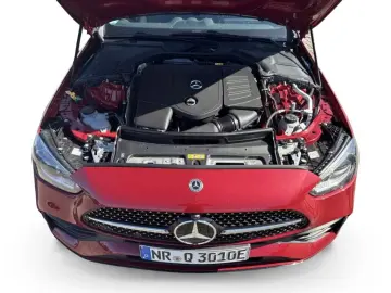 Mercedes-Benz C 300 e Edition AMG Pano Burmester Digitall