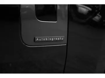LAND ROVER Range Rover P530 4.4 V8 LWB AUTOBIOGRAPHY - 7 PL