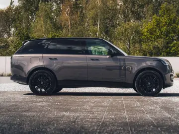LAND ROVER Range Rover P530 LWB L460   Charente Grey