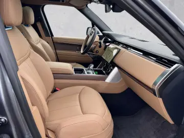 LAND ROVER Range Rover P530 Autobiography