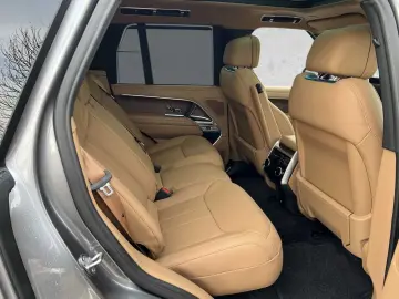 LAND ROVER Range Rover P530 Autobiography