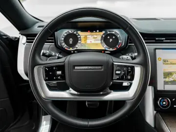 LAND ROVER Range Rover SE 4.4i V8 P530 SE AWD A T  390kW