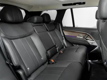 LAND ROVER Range Rover SE 4.4i V8 P530 SE AWD A T  390kW
