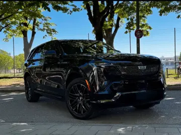 Cadillac Escalade IQ Premium Sport 7 Seater