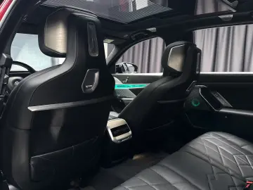 BMW M760e  HUD Pano Theatre  360 Stoc!!!
