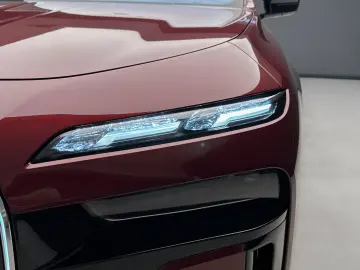 BMW M760e  HUD Pano Theatre  360 Stoc!!!