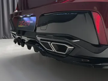BMW M760e  HUD Pano Theatre  360 Stoc!!!