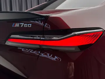 BMW M760e  HUD Pano Theatre  360 Stoc!!!