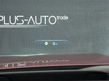 BMW M760e  HUD Pano Theatre  360 Stoc!!!