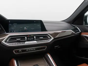 BMW X6 xD40i M Sport 360 DAB Panorama Individual 22