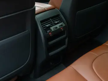 BMW X6 xD40i M Sport 360 DAB Panorama Individual 22