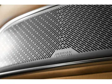 LAND ROVER Range Rover P460e AUTOBIOGRAPHY LWB PHEV