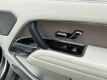 LAND ROVER Range Rover Autobiography 360 HUD Massage Sound