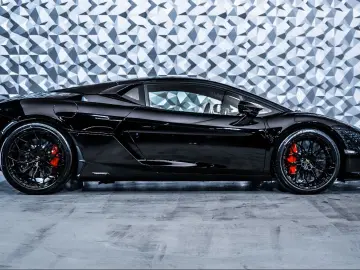 Lamborghini TEMERARIO CARBON  SONUS FABER  LIFT