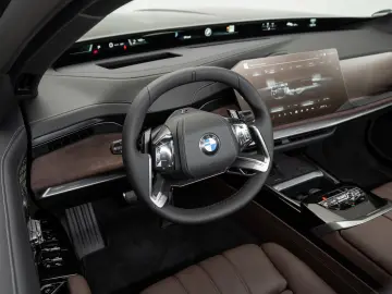 BMW 740 xDrive  M Sport Pro - Executive - MY2027