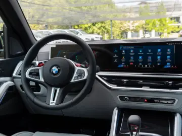 BMW X5 M DR.ASS.PRO.SOFTCL.SKY-LOUNGE.H K.360 .AHK
