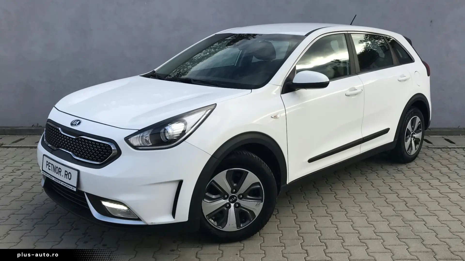 KIA NIRO ver-1.6 GDI 6DCT HEV Classic