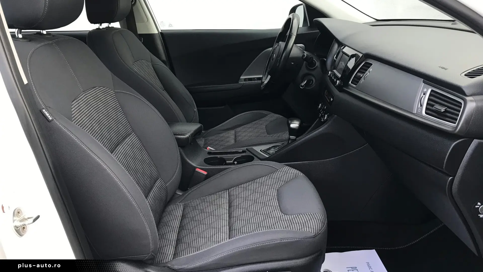 KIA NIRO ver-1.6 GDI 6DCT HEV Classic