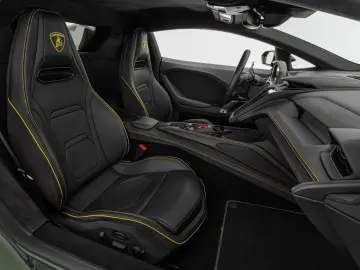 Lamborghini Temerario Verde Ermes   PPF Front   1.Hand