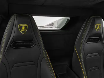 Lamborghini Temerario Verde Ermes   PPF Front   1.Hand