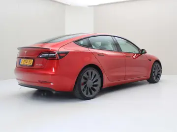 TESLA Model 3 Performance AWD 486pk 75 kWh FACELIFT