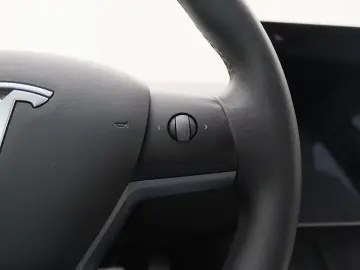 TESLA Model 3 Performance AWD 486pk 75 kWh FACELIFT