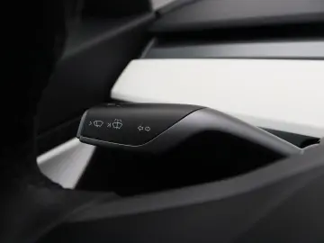 TESLA Model 3 Performance AWD 486pk 75 kWh FACELIFT