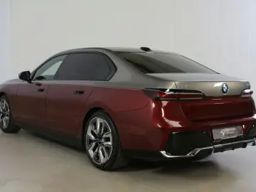 BMW i7 xDr60 Limo. M Sport